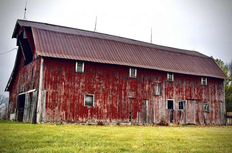 Barn Siding Repair in Overland Park, KS